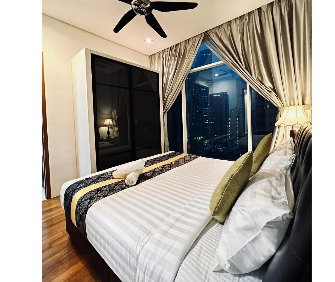 Soho Suites Klcc By Comfort Suites 쿠알라룸푸르 0*,  말레이시아