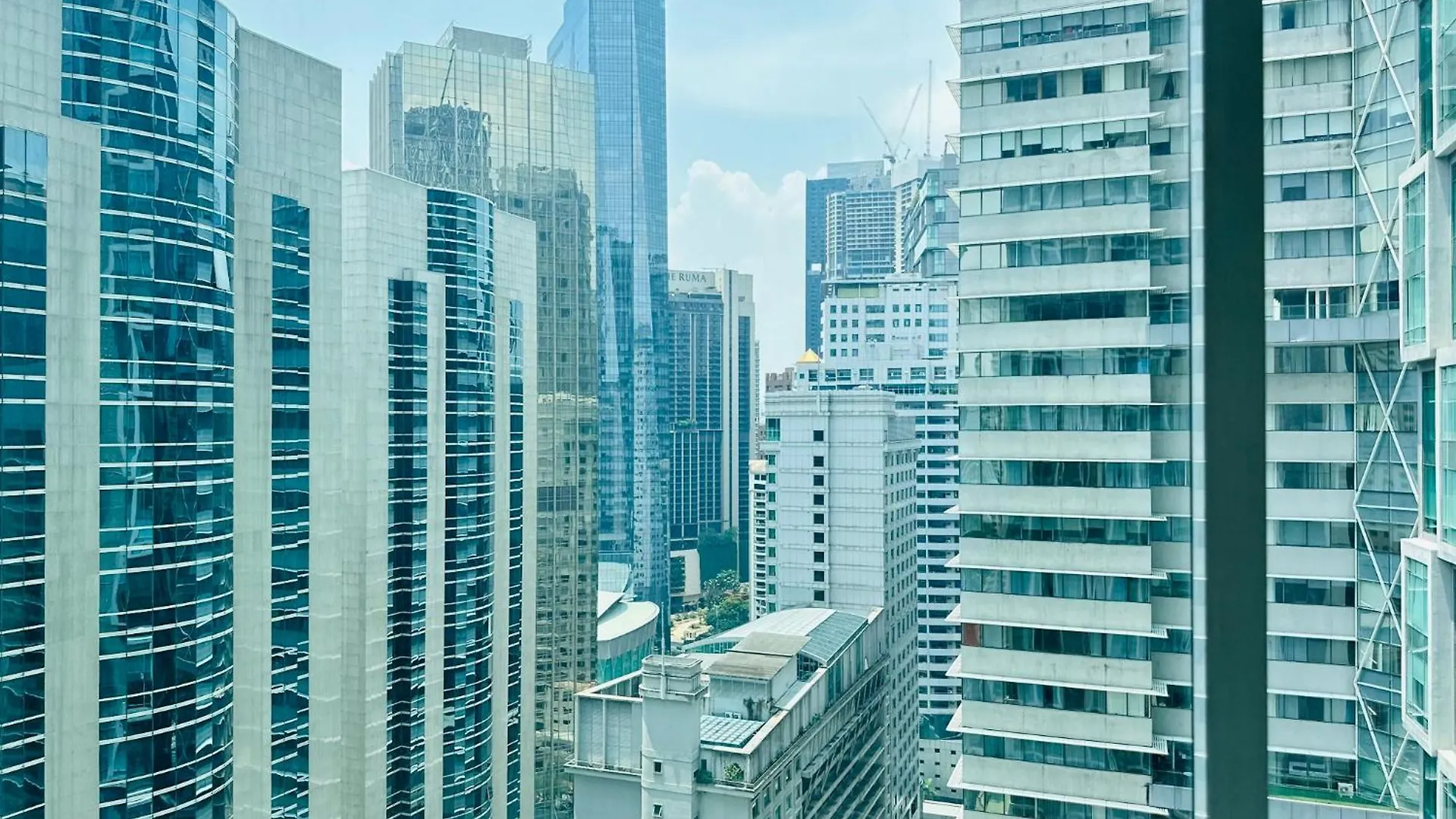 Soho Suites Klcc By Comfort Suites Kuala Lumpur