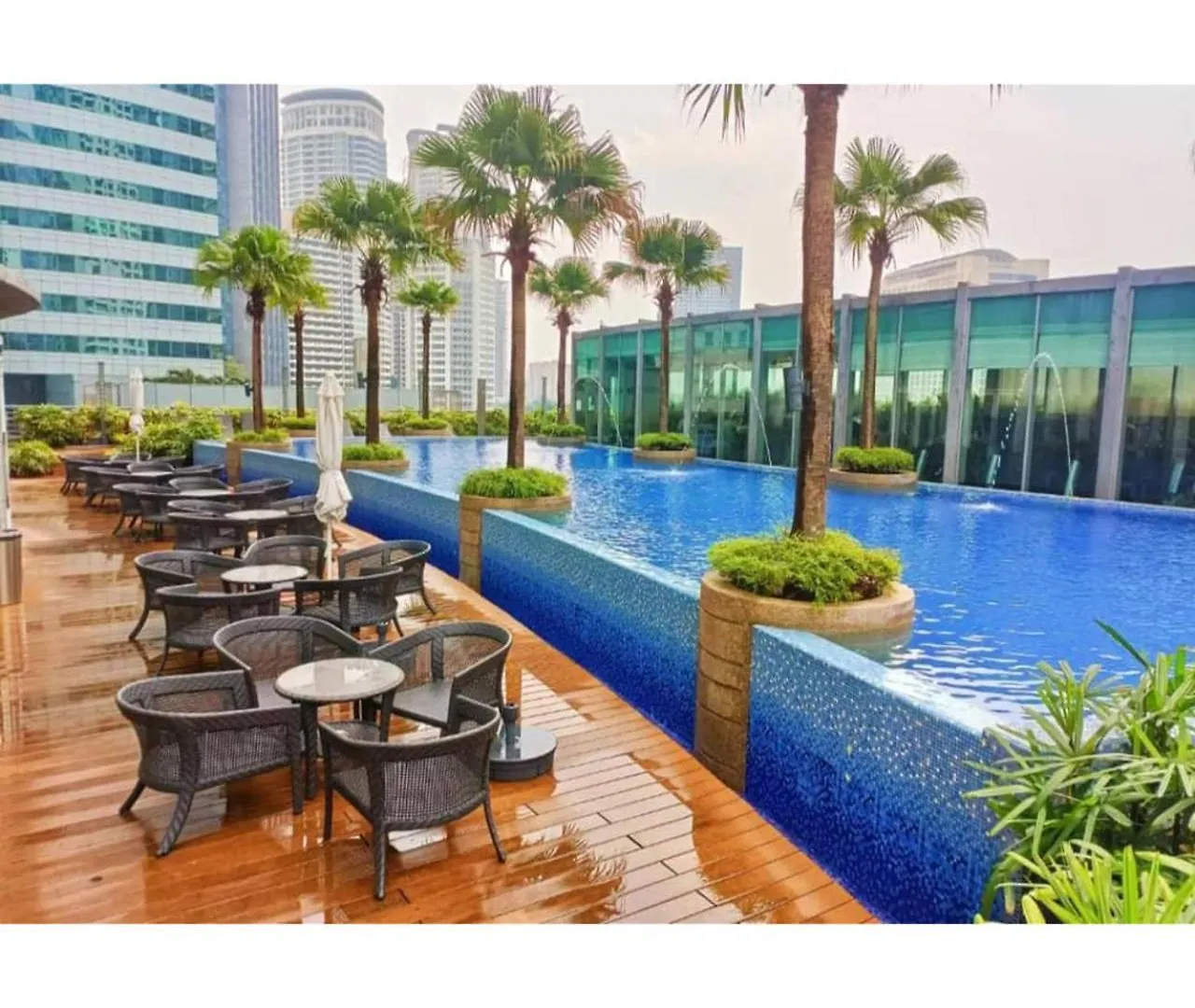 Soho Suites Klcc By Comfort Suites Kuala Lumpur